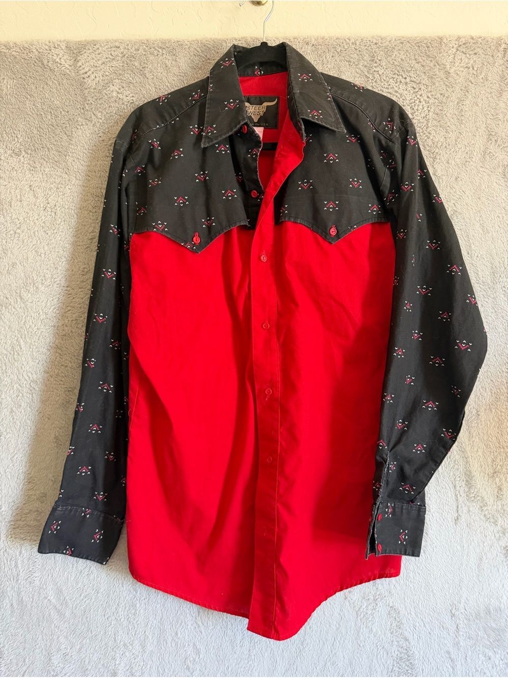 3/$24 Vintage Starwest Men's Western-Style Red and Black Button-Up Shirt M